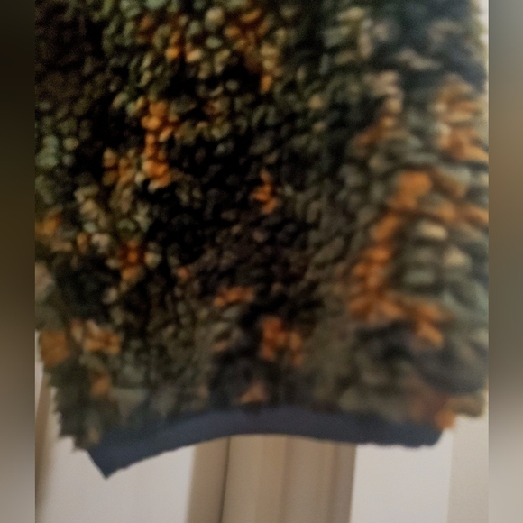 Levi's Camo Quarter Zip Pullover - Picture 5 of 11